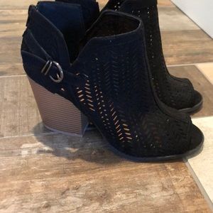 BRAND NEW black summer bootie 9 boot